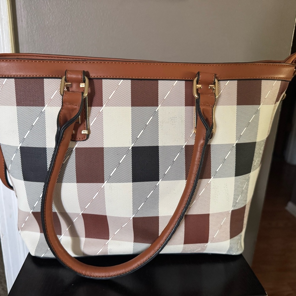 Plaid Tote Bag with Brown Accents